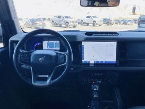 Used 2022 Ford Bronco Wildtrak image 10