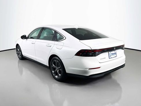 Used 2023 Honda Accord EX image 5