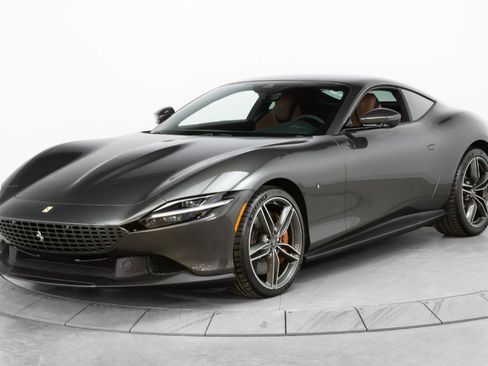 Certified 2024 Ferrari Roma image 3