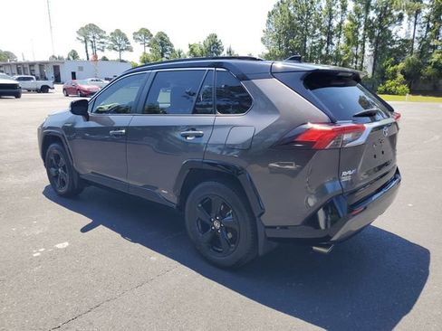 Used 2020 Toyota RAV4 XSE AWD/4WD image 4