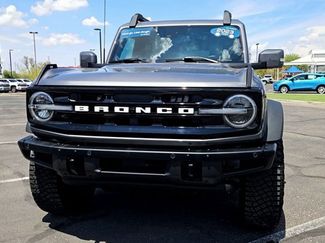 Used 2023 Ford Bronco Outer Banks w/ Sasquatch Package AWD/4WD video 3