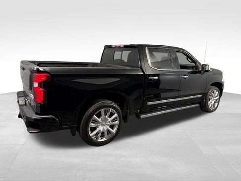 Used 2024 Chevrolet Silverado 1500 High Country AWD/4WD image 7