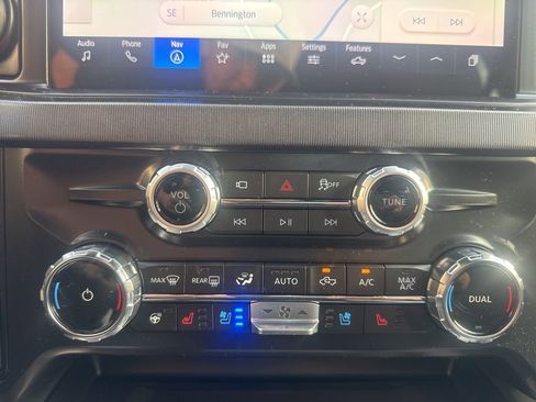 New 2026 Ford F250 Platinum w/ Tremor Off-Road Package AWD/4WD image 30