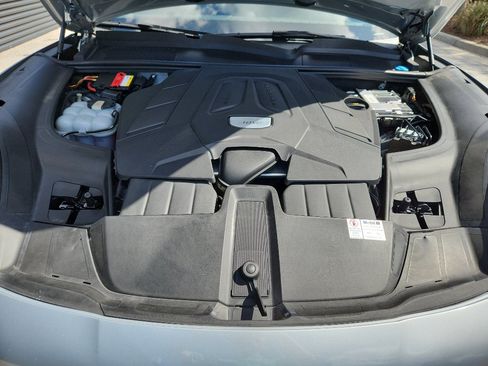 Certified 2020 Porsche Cayenne image 42