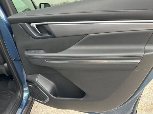 Used 2025 Buick Enclave Preferred image 46