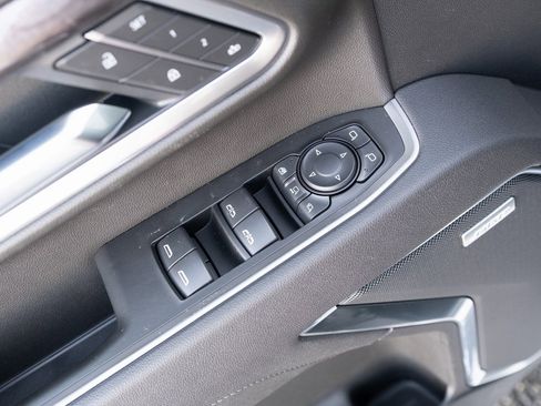 New 2026 Chevrolet Silverado 3500 LTZ w/ LTZ Convenience Package image 17