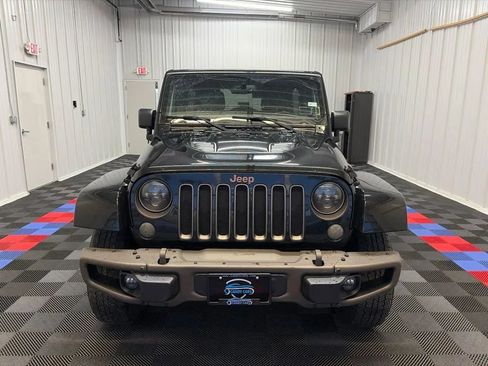 Used 2017 Jeep Wrangler Unlimited Sahara AWD/4WD image 7