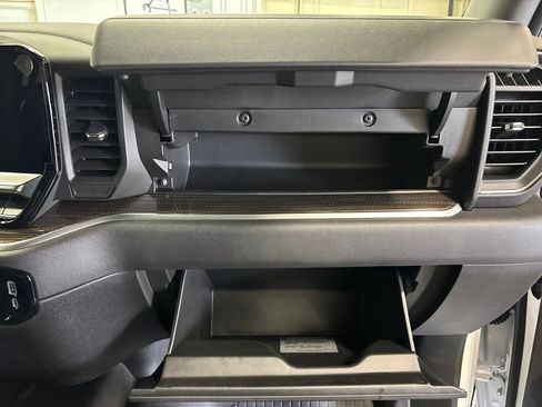 New 2025 Chevrolet Silverado 2500 LT image 9