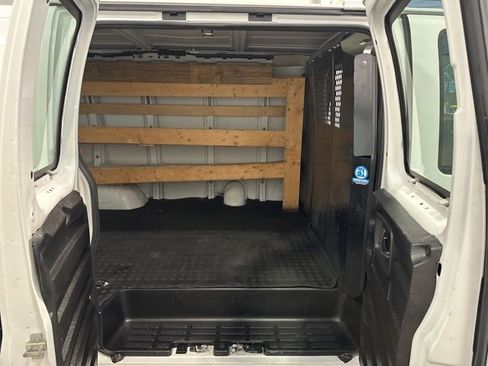Used 2022 Chevrolet Express 2500 w/ Driver Convenience Package image 11