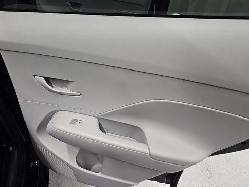 Certified 2024 Hyundai Kona SEL AWD/4WD image 21