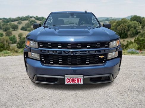 Used 2022 Chevrolet Silverado 1500 Custom RWD image 2