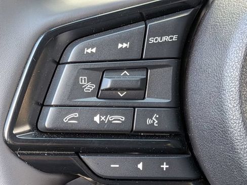 Used 2025 Subaru Forester Premium AWD/4WD image 18