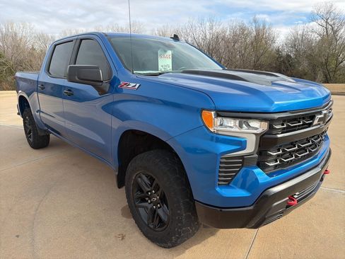 Used 2022 Chevrolet Silverado 1500 LT Trail Boss image 9