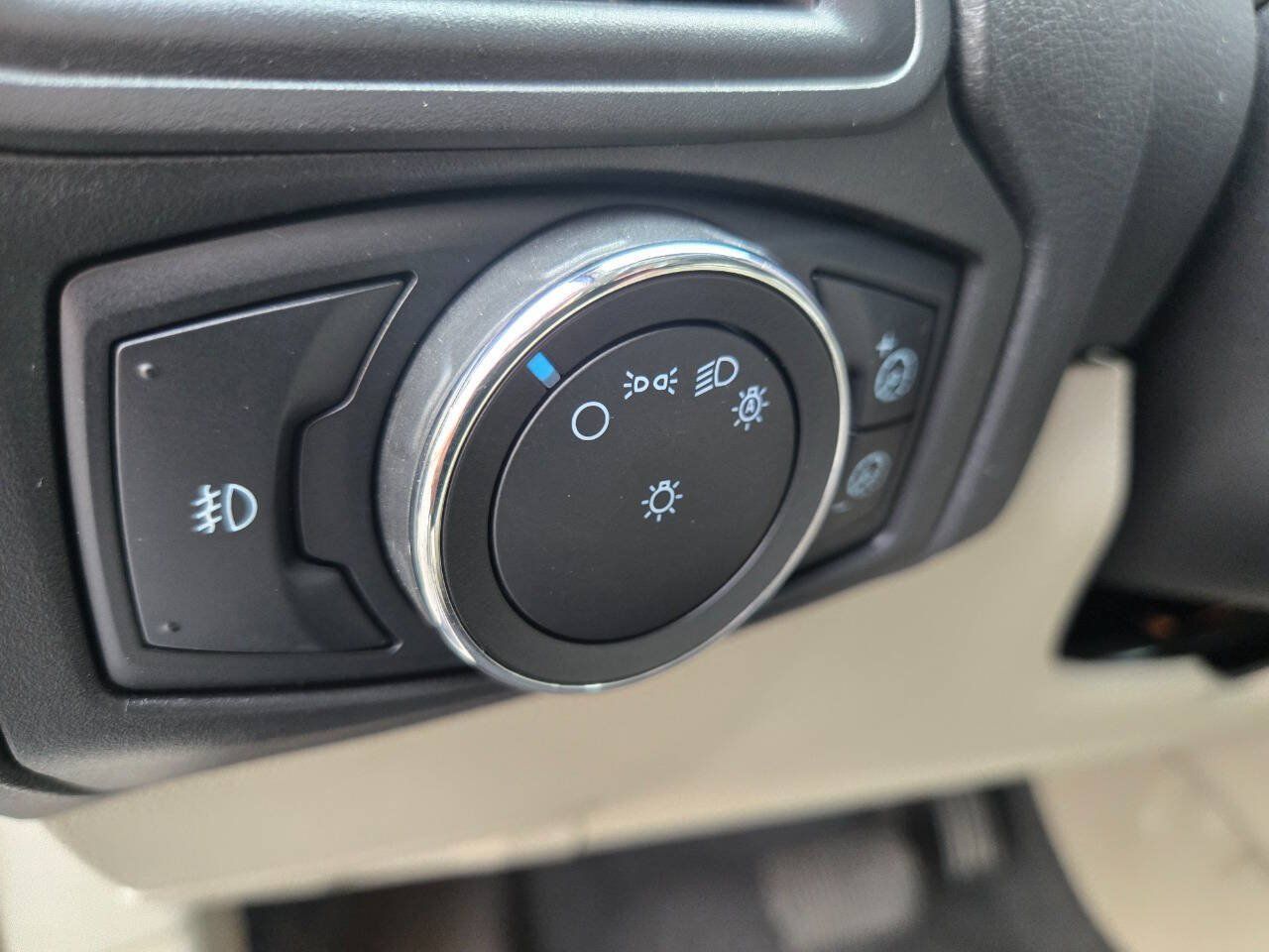 Used 2012 Ford Focus SE FWD image 14