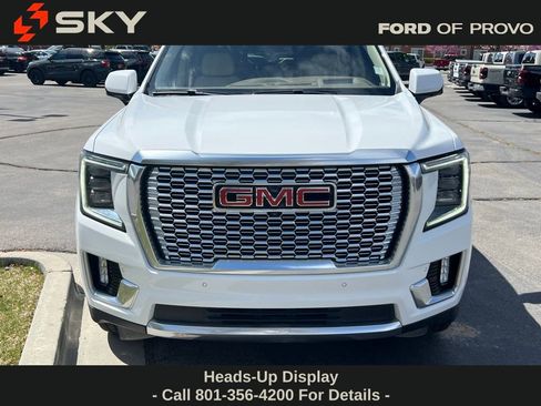 Used 2021 GMC Yukon Denali AWD/4WD image 5