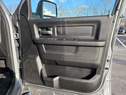 Used 2024 RAM 3500 Tradesman w/ Chrome Appearance Group image 25