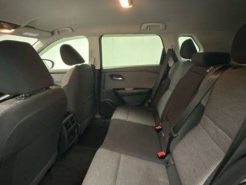 Certified 2023 Nissan Rogue SV AWD/4WD image 10