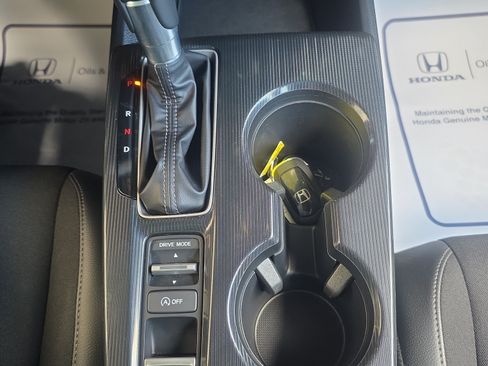 Used 2025 Honda Civic Sport image 21