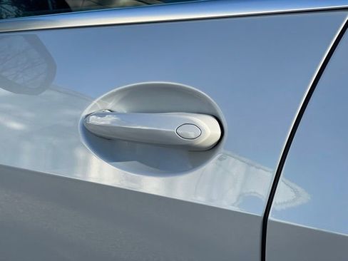 Used 2026 BMW X7 xDrive40i w/ Premium Package image 29