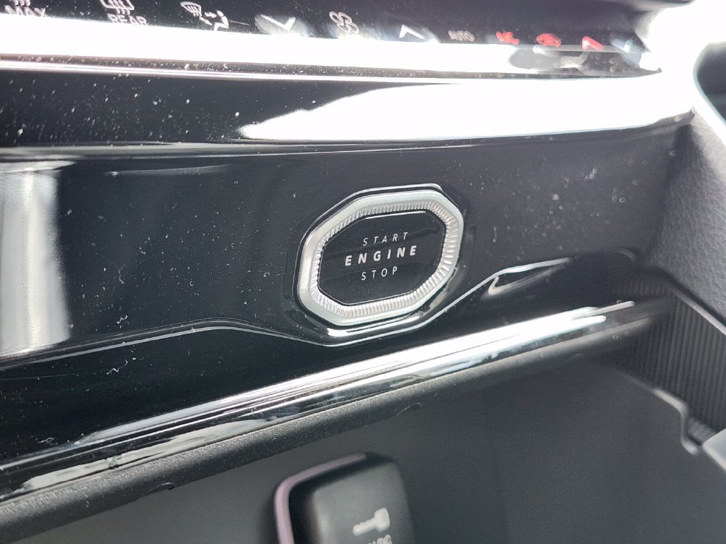 New 2026 Jeep Grand Cherokee Altitude AWD/4WD image 25