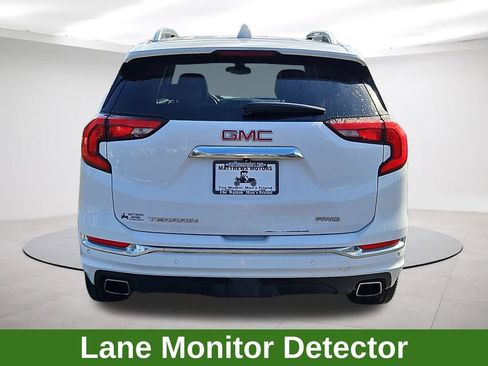 Used 2020 GMC Terrain Denali w/ Denali Premium Package AWD/4WD image 6
