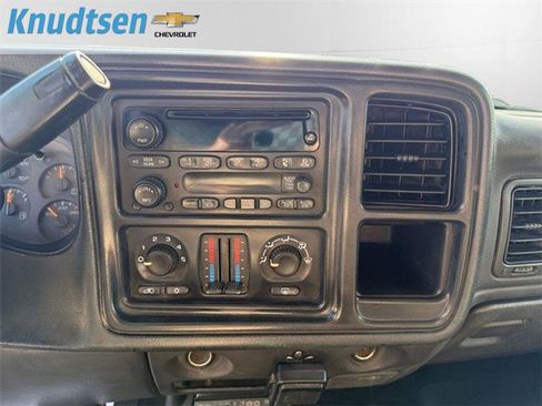 Used 2007 Chevrolet Silverado 3500 LT w/ Heavy-Duty Power Package image 12