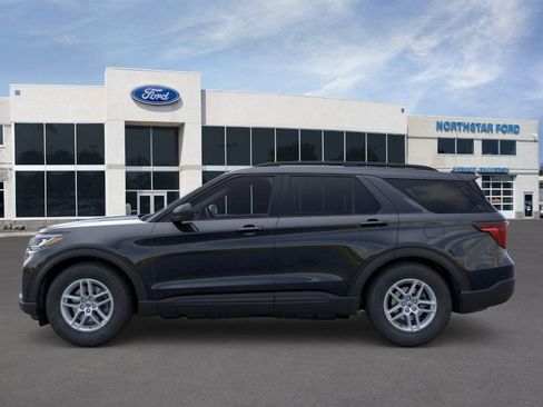 New 2026 Ford Explorer Active image 3