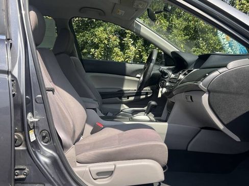 Used 2012 Honda Accord LX image 17