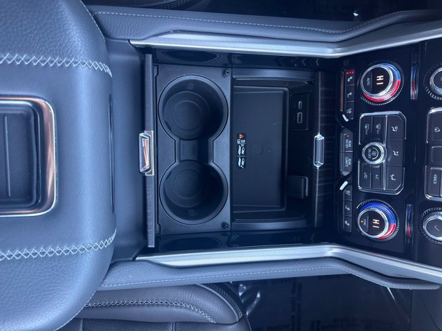 Used 2022 GMC Yukon XL Denali AWD/4WD image 40