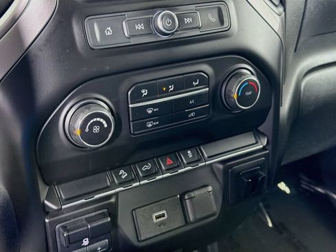 Used 2019 Chevrolet Silverado 1500 Custom Trail Boss w/ Custom Convenience Package AWD/4WD image 16