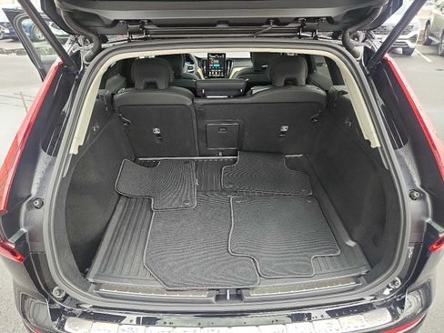 Used 2026 Volvo XC60 B5 Plus w/ Protection Package Premier AWD/4WD image 27