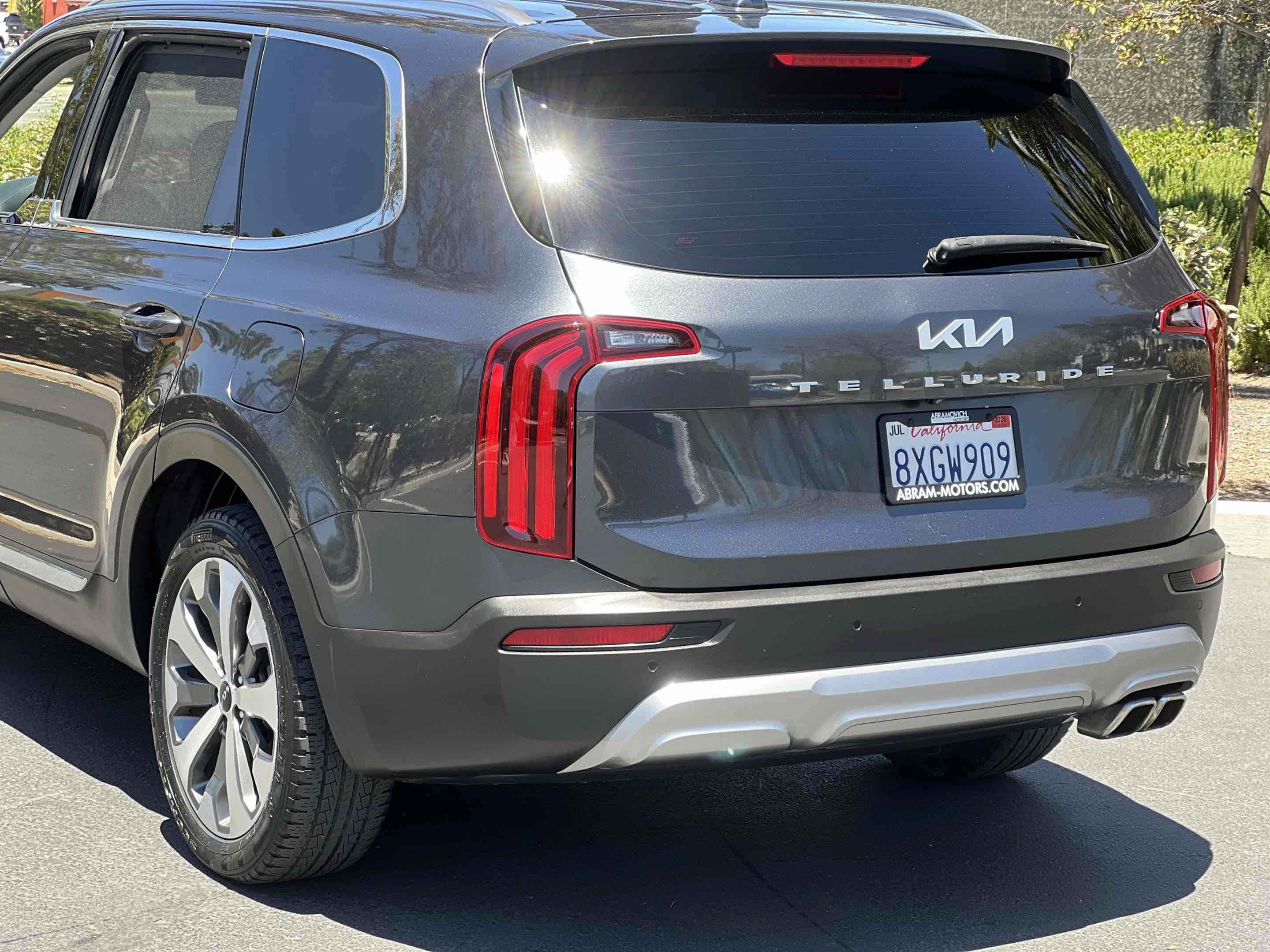 Used 2022 Kia Telluride EX w/ EX Premium Package FWD image 61