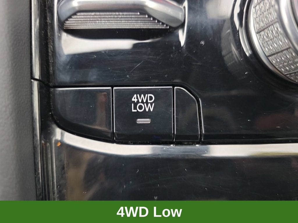 Used 2024 Jeep Grand Cherokee L Summit AWD/4WD image 46