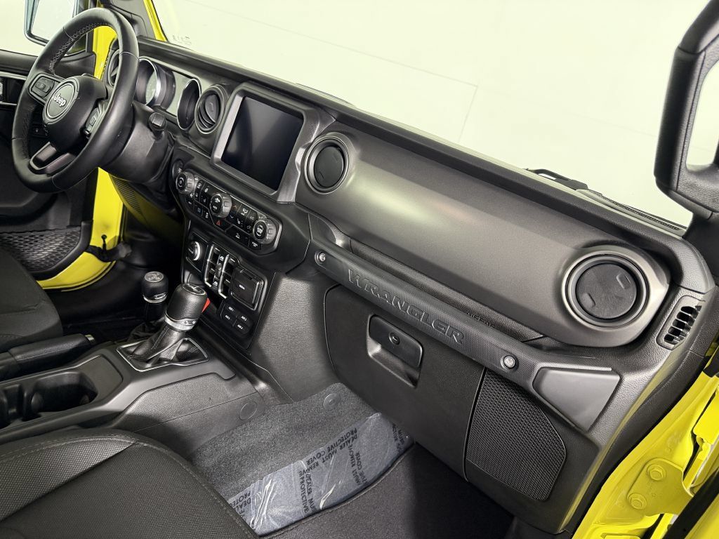 Used 2023 Jeep Wrangler Unlimited w/ Cold Weather Group AWD/4WD image 29