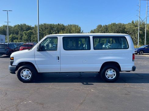 Used 2012 Ford E-350 and Econoline 350 XL RWD image 2