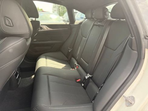 Certified 2025 BMW 430i xDrive w/ M Sport Package AWD/4WD image 9