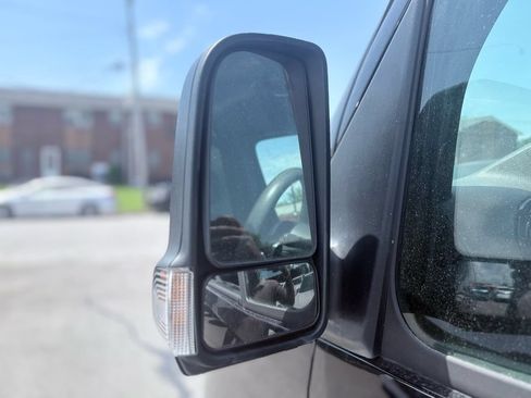 Used 2019 Mercedes-Benz Sprinter 1500 image 19