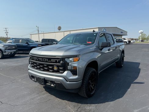 Used 2024 Chevrolet Silverado 1500 Custom AWD/4WD image 22