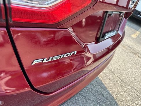 Used 2014 Ford Fusion SE w/ Equipment Group 201A FWD image 24