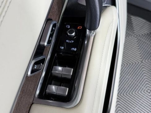 Used 2024 Land Rover Range Rover SE AWD/4WD image 29