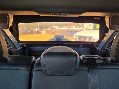 Used 2021 Ford Bronco Badlands image 41