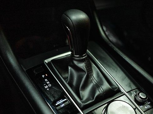 Used 2022 MAZDA MAZDA3 s image 18