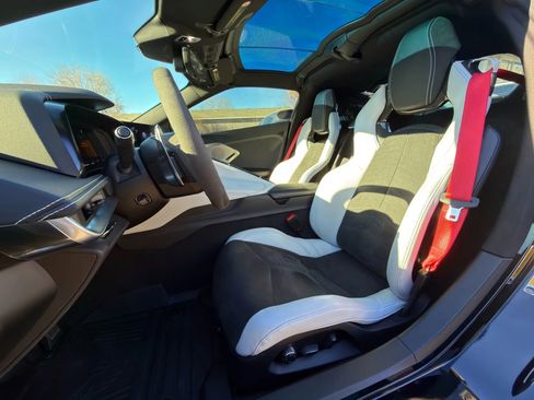 Used 2022 Chevrolet Corvette Stingray Preferred Cpe w/ 2LT image 35