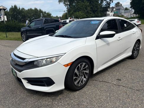 Used 2018 Honda Civic EX image 1