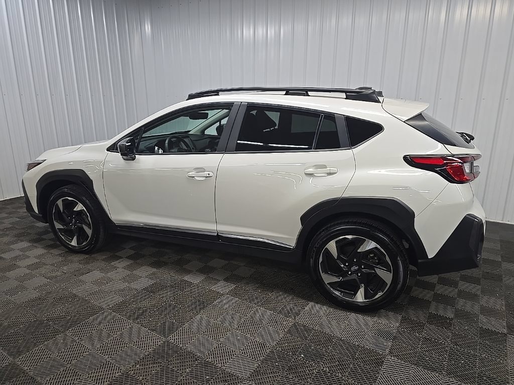 Used 2025 Subaru Crosstrek 2.5i Limited AWD/4WD image 4