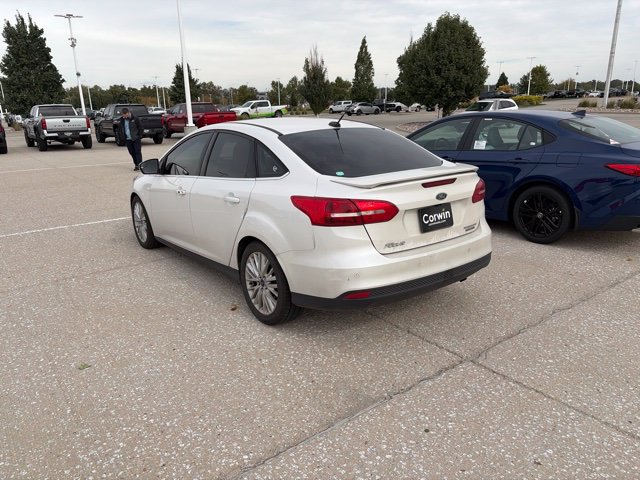 Used 2015 Ford Focus Titanium FWD image 6