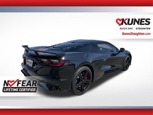 Used 2026 Chevrolet Corvette Stingray Coupe w/ Z51 Performance Package image 11
