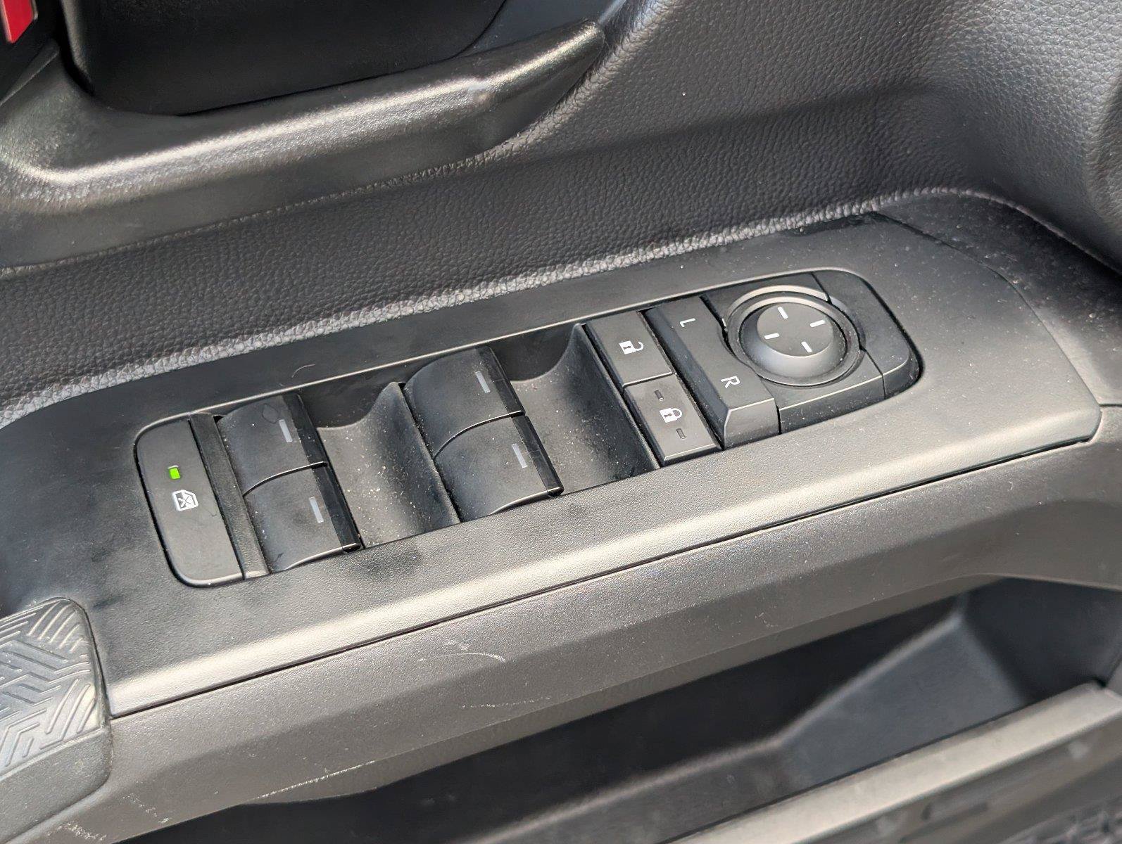 Used 2025 Toyota Tacoma TRD Pro AWD/4WD image 21