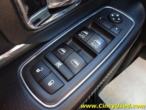 Used 2016 RAM 1500 Laramie AWD/4WD image 26