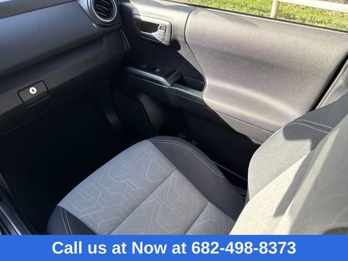 Used 2021 Toyota Tacoma TRD Off-Road image 16